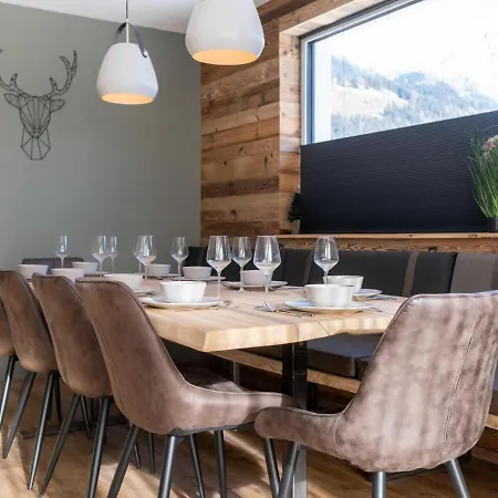 Holiday home Deluxe 2 Leogang